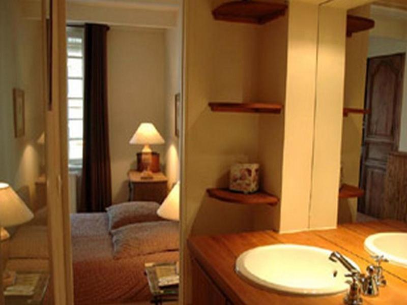 Au Grey D'Honfleur Bed & Breakfast Room photo